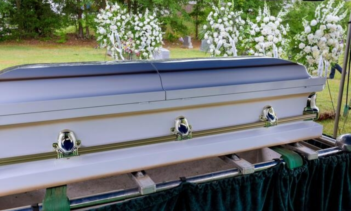 Respectful and Meaningful Funerals: Providing a Heartfelt Goodbye for Your Loved One